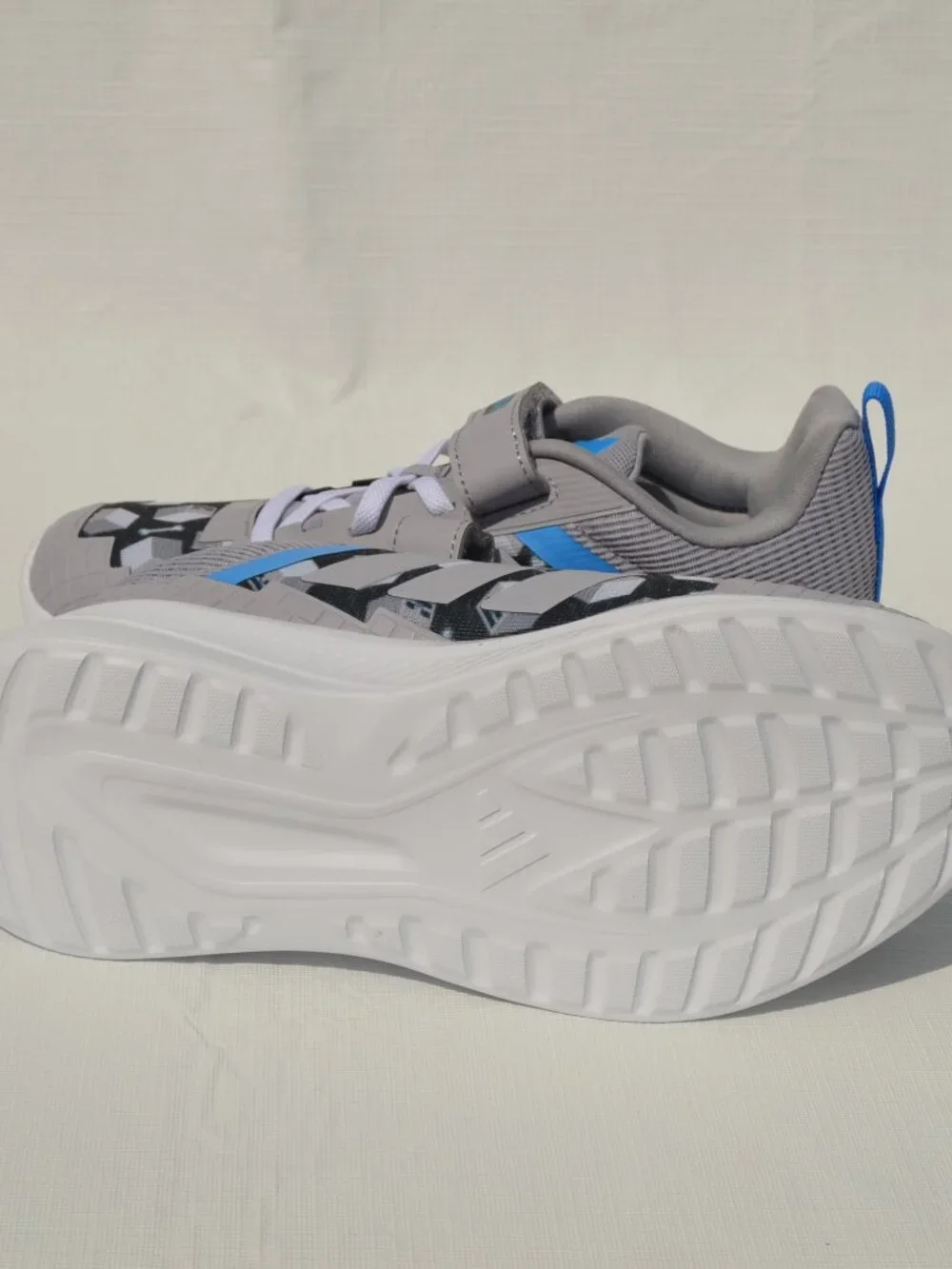 ADIDAS MINECRAFT FORTARUN 4.0 SHOES CHILDREN Size 3 (New)